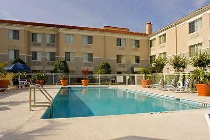 Courtyard St. Petersburg Clearwater Hotel