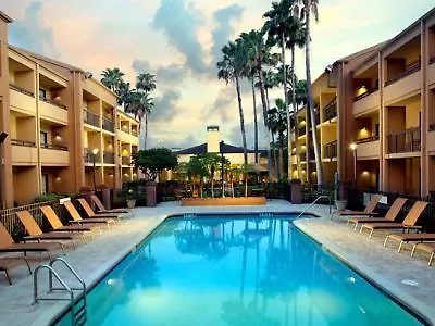 Courtyard St. Petersburg Clearwater Hotel